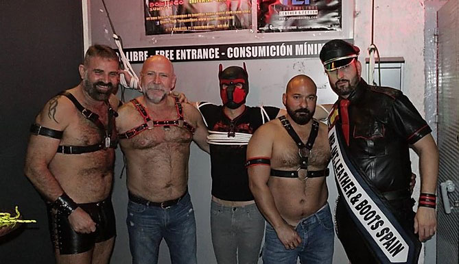 Гей круиз клуб QÜERO Men’s Bar
