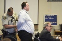 Рональд Чад Уильямс арестован после вынесения приговора по двум пунктам обвинения в растлении малолетних.